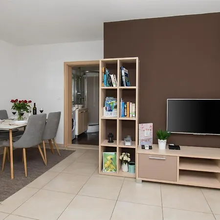 Wishing Well Apartment
