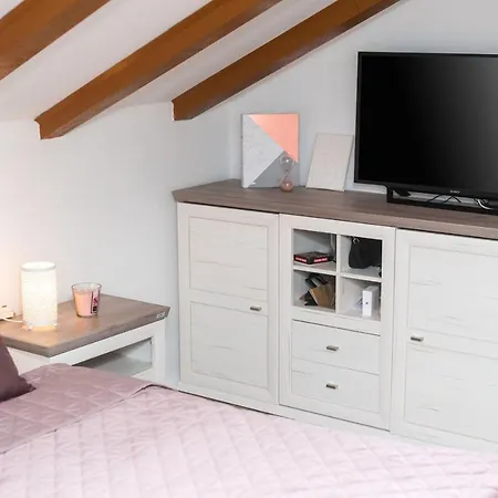 Wishing Well Apartment *